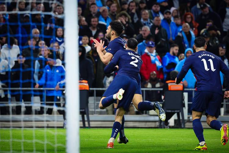 率队首次进亚冠！官方：成都蓉城授予徐正源“功勋主教练”称号（官方宣布：徐正源获授成都蓉城“功勋主教练”，率队历史性闯入亚冠）