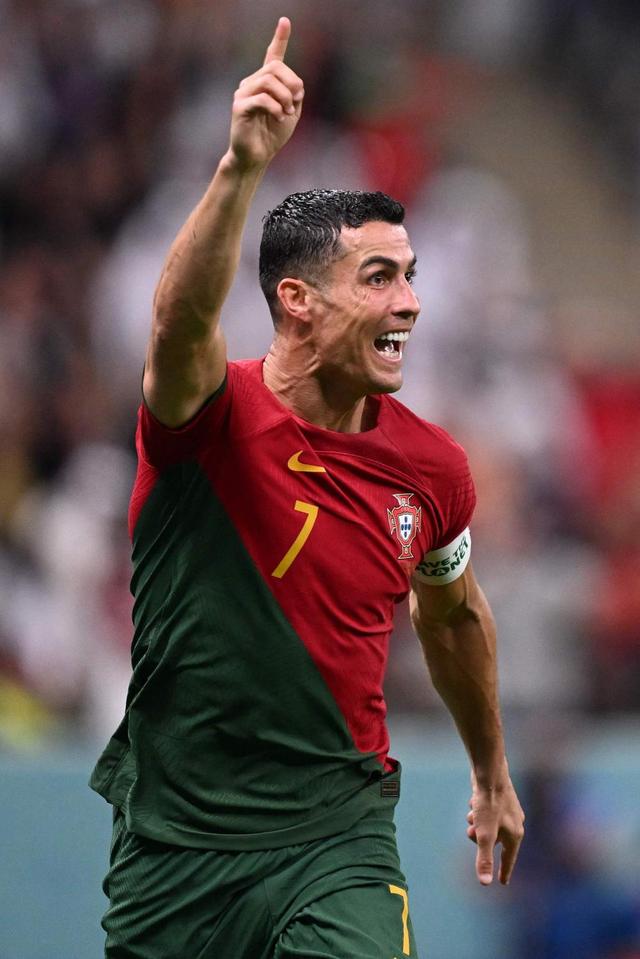 🙄经纪人 ：03年运作C罗350万欧加盟切尔西遭拒绝（经纪人透露：2003年曾以350万欧促成C罗投切尔西，遭拒）