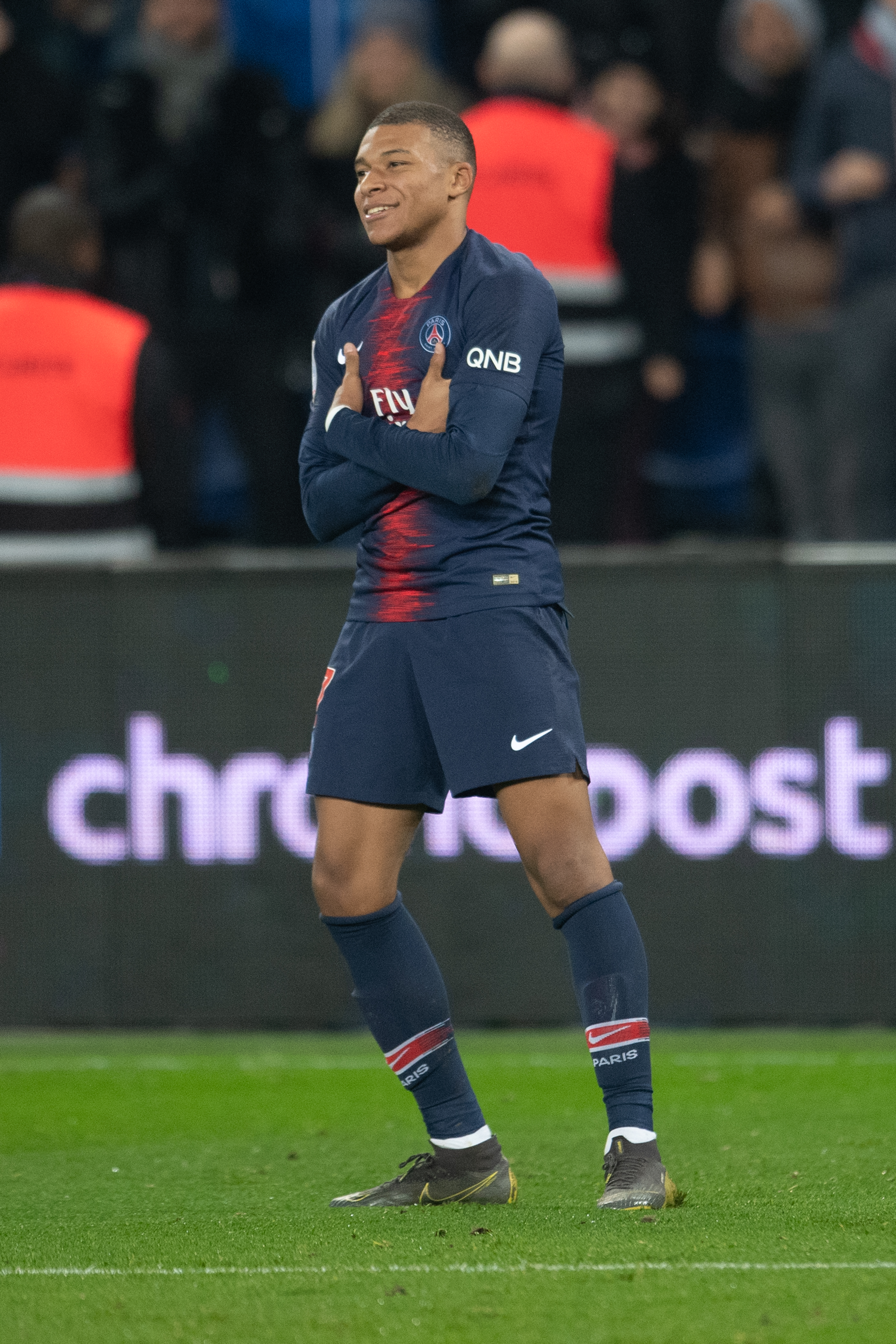 米体：罗马希望租借+买断齐尔克泽，买断费将不低于3500万欧（据米体报道，罗马计划先租后买引进齐尔克泽，买断费用至少3500万欧元）