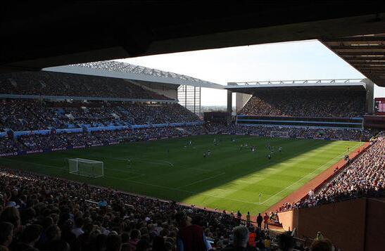 尝试新角色，德媒：罗伊斯将担任下周多特蒙德欧冠比赛评论员（罗伊斯尝鲜新身份：德媒称其下周出任多特欧冠解说员）