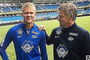 徐正源：对阵神户关键在中场；韦世豪：大腿伤势已经恢复很多