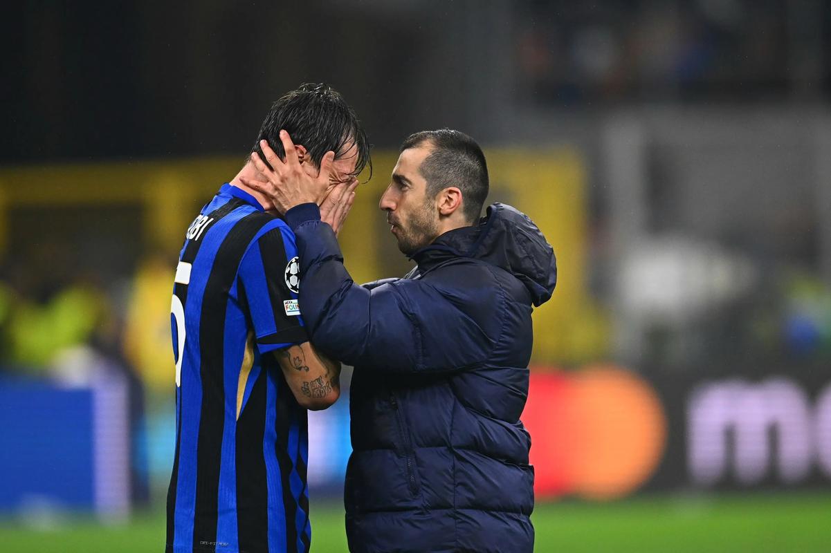 詹俊：连续两场未登场，利物浦给萨拉赫发出冬窗转会信号（詹俊：连两战缺席，利物浦向萨拉赫释放冬窗离队信号）