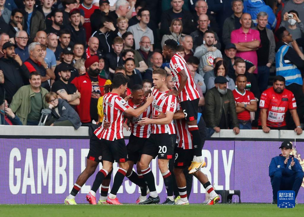 如何看待皇马近况？卡塞米罗：不会为皇马担心，我更担心曼联（卡塞米罗谈皇马现状：不担心皇马，更忧心曼联）