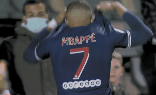 图片报：由于赛程安排，拜仁今年没给球员安排圣诞节庆祝活动（图片报：受赛程影响，拜仁今年取消球员圣诞庆祝活动）