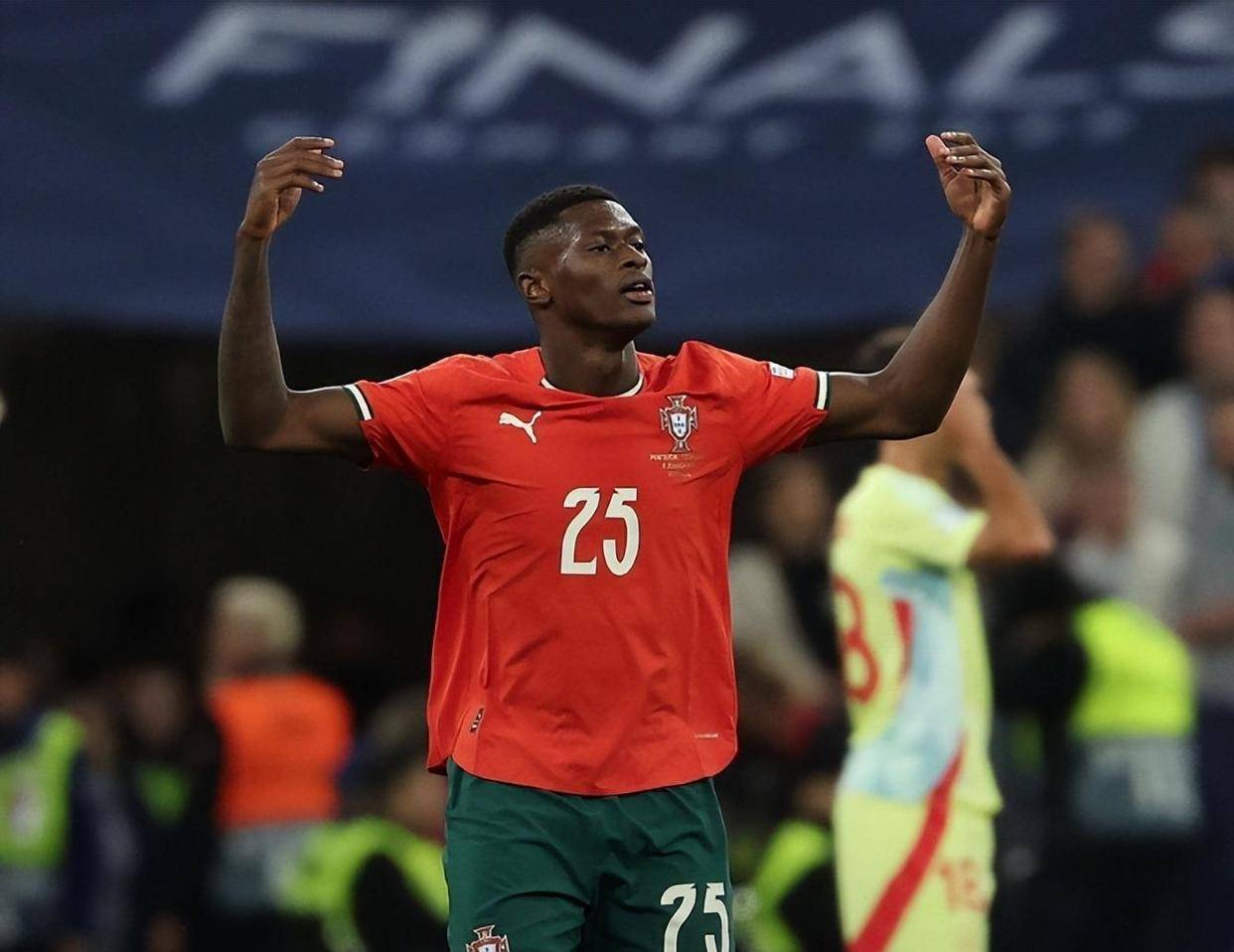 土足协官方：驳回35名涉赌球员上诉，最重处罚12个月（土耳其足协宣布：驳回35名涉赌球员上诉，最高禁赛12个月）