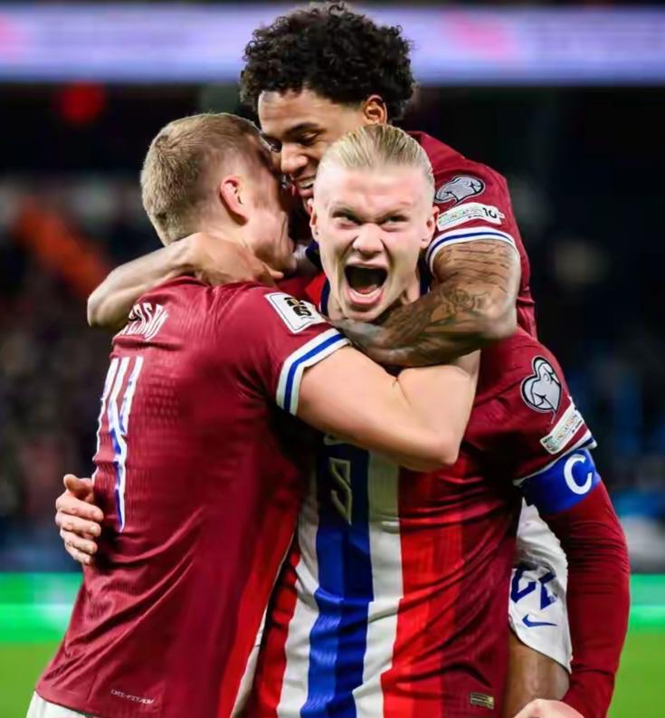 东体：申花踢广岛将沿用433阵型，斯卢茨基并非只会442菱形（东体：申花对阵广岛继续用433，斯卢茨基战术不局限于442菱形）