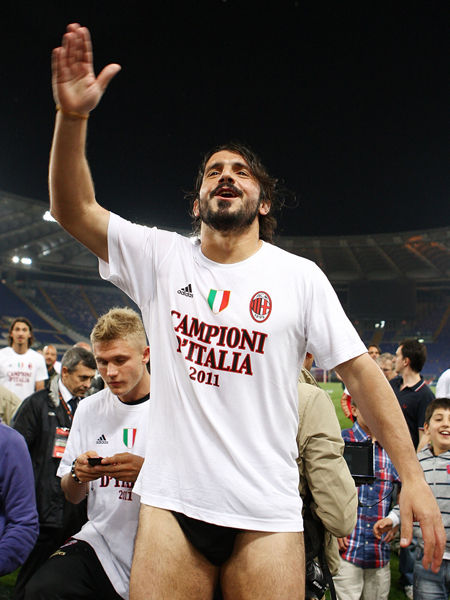 一传一射助马竞客场逆转埃因霍温，瑟洛特当选全场最佳球员（瑟洛特一传一射助马竞客场逆转击败埃因霍温，荣膺全场最佳）