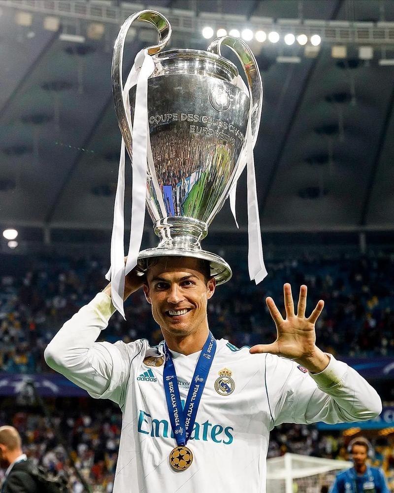 拜仁已连续19场联赛进球2+，有望追平自己保持的德甲纪录（拜仁联赛已连19场至少进两球，有望追平自身保持的德甲纪录）