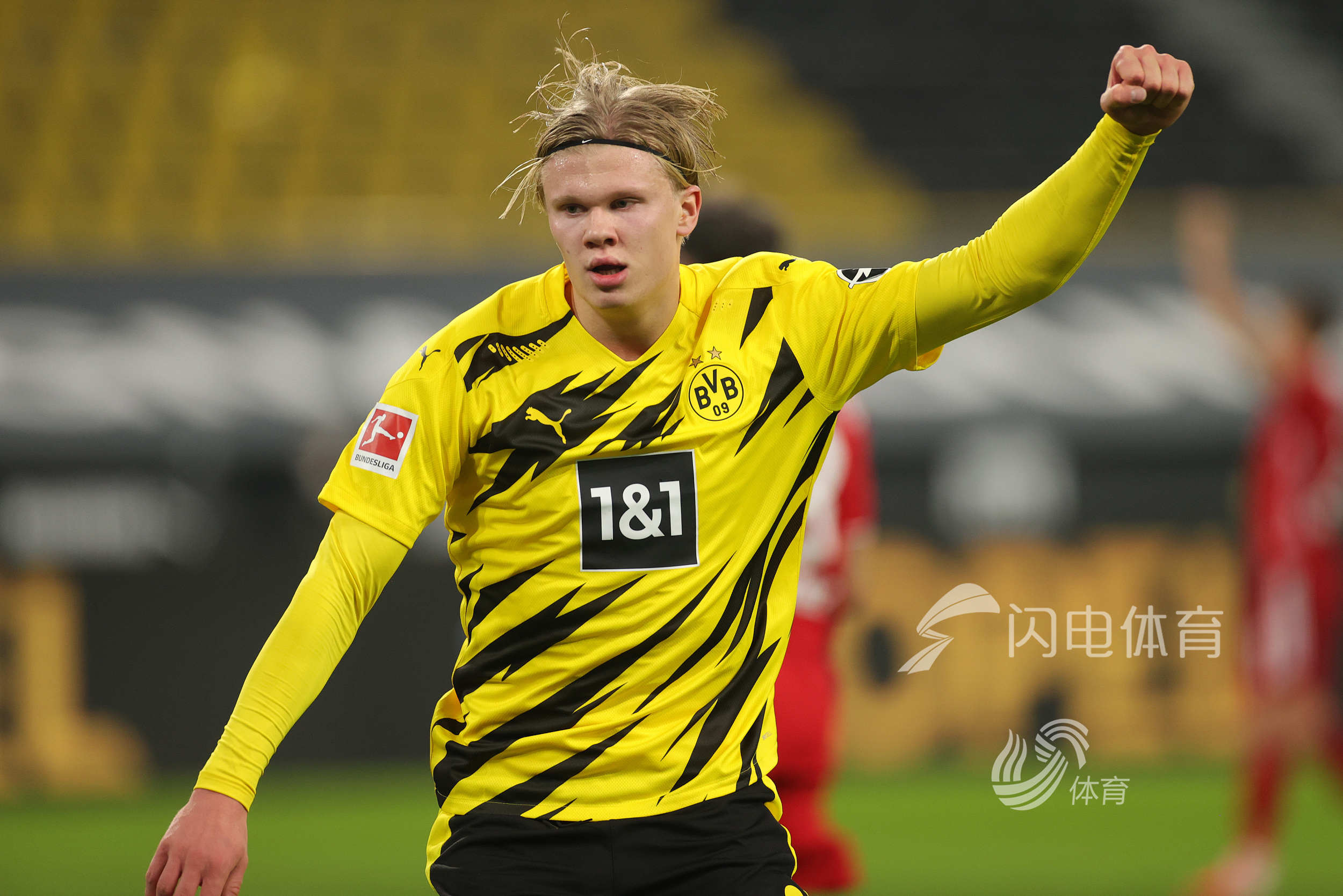 再拿一奖？法媒：登贝莱人在迪拜，是环球足球奖大热门（法媒：登贝莱现身迪拜，成环球足球奖热门人选）