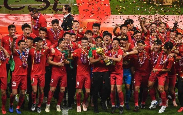 乌奈-西蒙：我们有几名重要球员缺阵；青训球员表现出色（乌奈·西蒙：数名主力缺阵，青训小将表现抢眼）