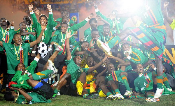 德天空：弗里克钦点，多特后卫雷尔森接近冬窗加盟巴萨（德天空：弗里克点将，多特后卫雷尔森冬窗接近转会巴萨）