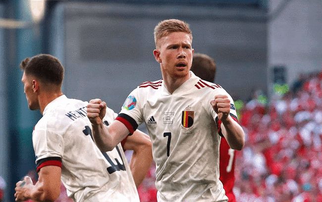 记者：奥斯卡身边人认为他没法继续踢球了，他在体能测试时突感不适（记者：奥斯卡身边人士称他或已无法再踢球，体能测试中突感不适）