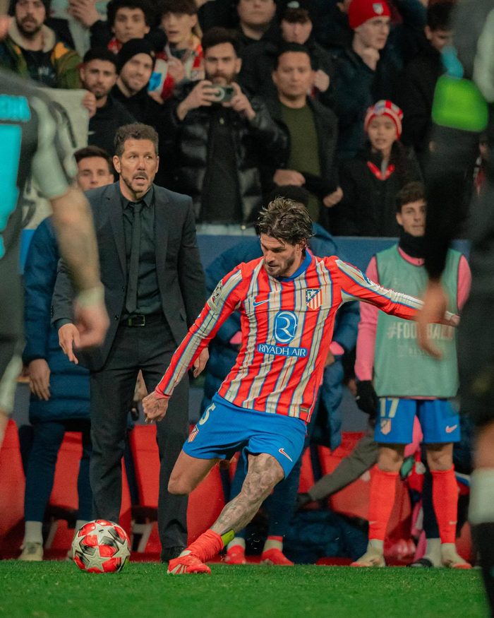 热那亚vs国米首发：劳塔罗、巴雷拉先发，图拉姆替补（热那亚对阵国米首发出炉：劳塔罗、巴雷拉先发，图拉姆替补待命）