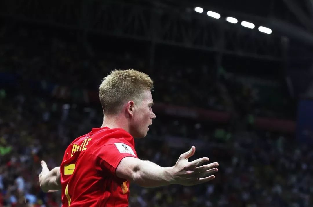 足球报：邵佳一有四大特质被认可，熟悉足协和国字号工作（足球报：邵佳一四大特质获肯定，熟悉足协与国字号事务）